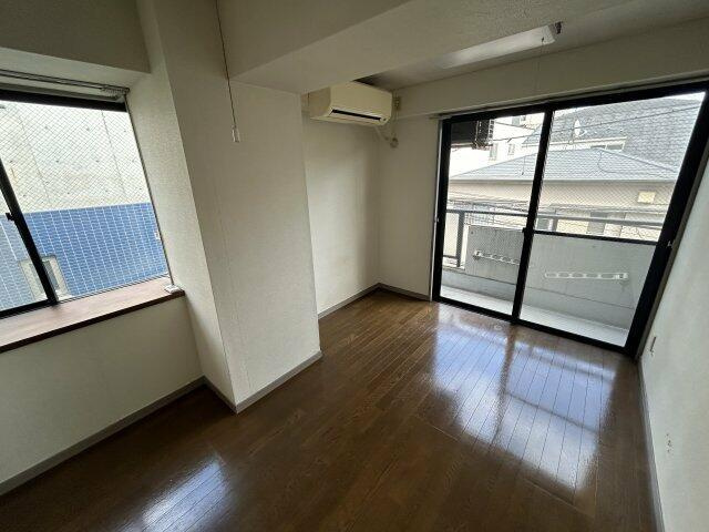 【居間・リビング】 |  