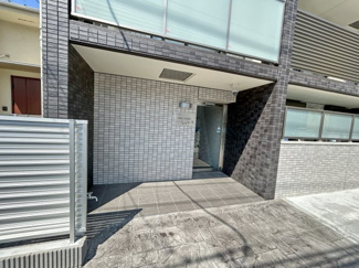 【エントランス】 | パインコート本厚木