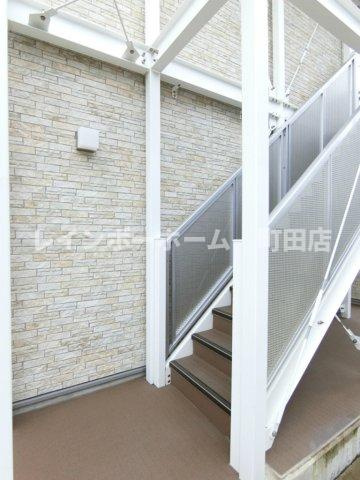 リブリ・湘南シティ※初期費用分割あと払いサービス利用可能物件のエントランス