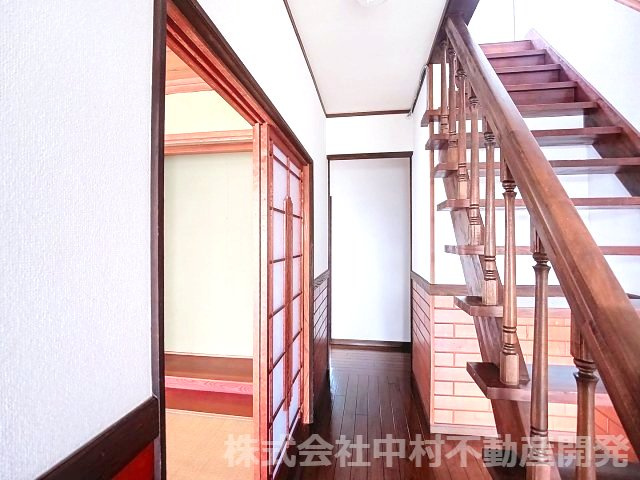 岩古曽貸家の内装