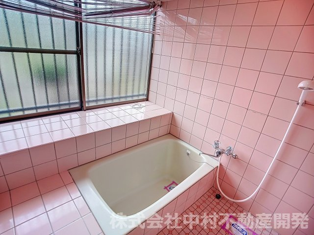 岩古曽貸家の浴室