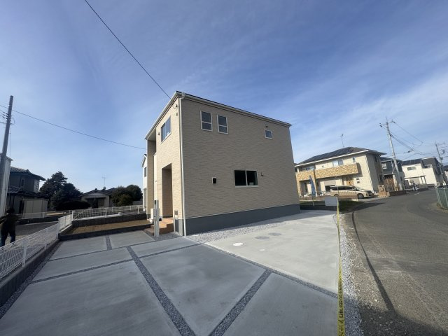 新築　伊勢崎市東小保方町第２　Livele Garden.S　2号棟の駐車場|現地写真　駐車スペースは2台分可能です！

