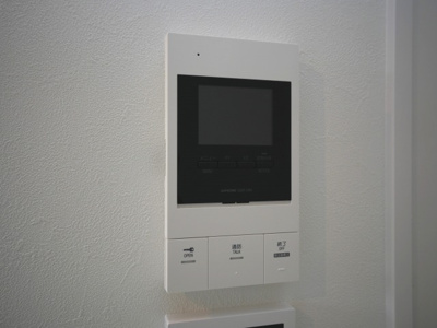 【セキュリティ】 | S-MOVE緑橋Ⅱ | モニター付きインターホンです