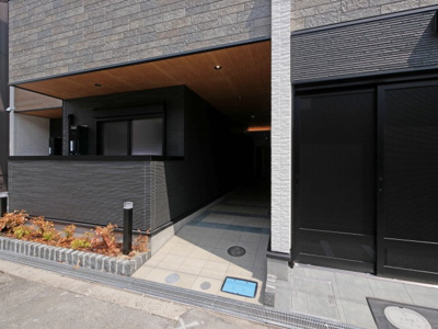 【エントランス】 | S-MOVE緑橋Ⅱ | 落ち着いたエントランスです