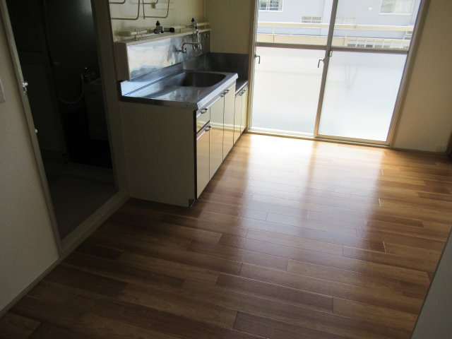 兵庫県公社　伊丹鴻池　３B号棟の居間・リビング|おしゃれなリビングです