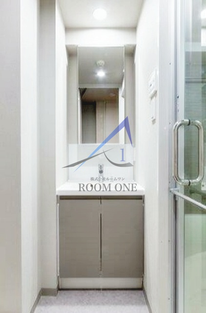 ＳＹＦＯＲＭＥ　ＷＡＳＥＤＡの洗面所|独立洗面台です。