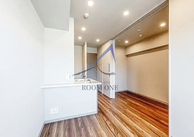 ＳＹＦＯＲＭＥ　ＷＡＳＥＤＡの居間・リビング|洋室のお部屋です。