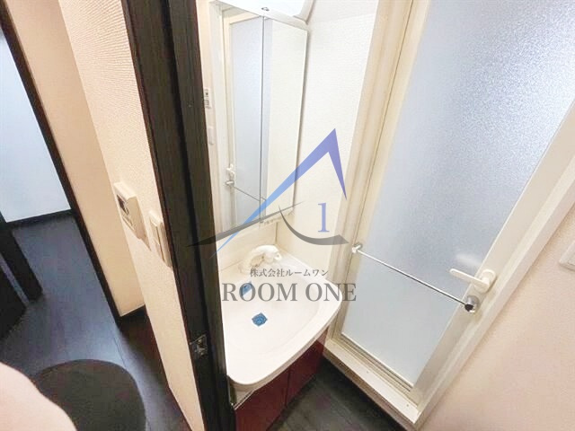 ヴェルステージ池袋の洗面所|独立洗面台です。