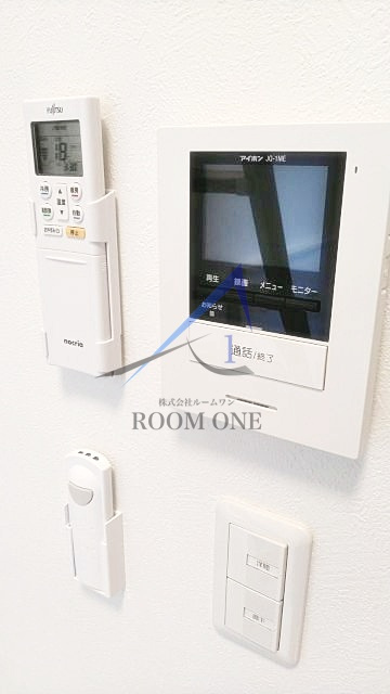 カレッジヒルズ小竹向原のセキュリティ|モニター付きインターホンです。