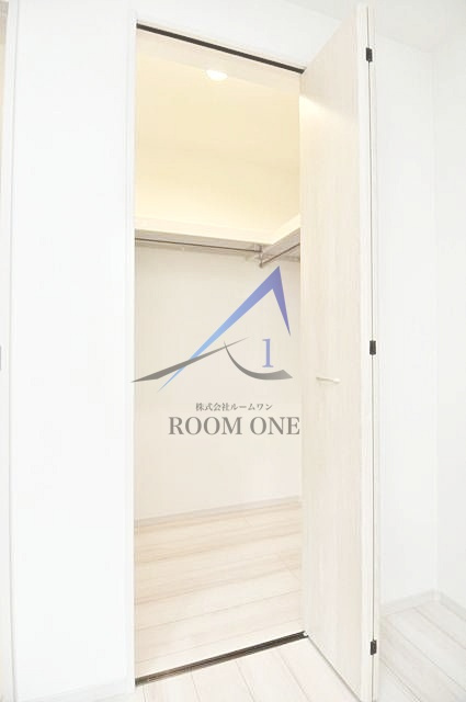 グランハウス池袋の収納|ウォークインクローゼットです。