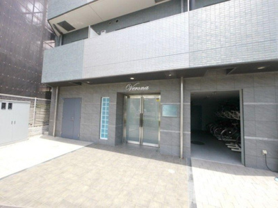 【エントランス】 | ヴェローナ王子神谷ルッソ（VERONA王子神谷Lusso）