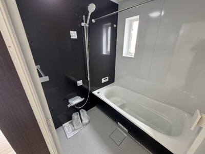 【浴室】 | うるま市江洲（全2棟）ラスト1号棟 | 1号棟　浴室換気乾燥機付き♪