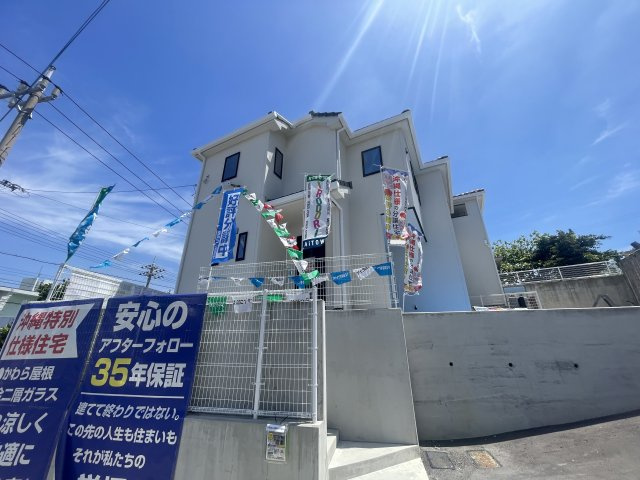 うるま市江洲（全2棟）ラスト1号棟の外観|1号棟　並列駐車2台可♪