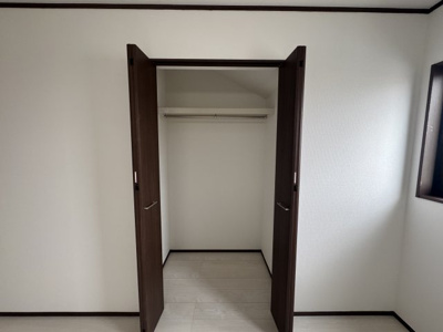 【収納】 | うるま市江洲（全2棟）ラスト1号棟 | 1号棟　洋室6.5帖＋CL付き♪