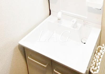 【洗面所】 | 調布住宅 | 洗面台です。