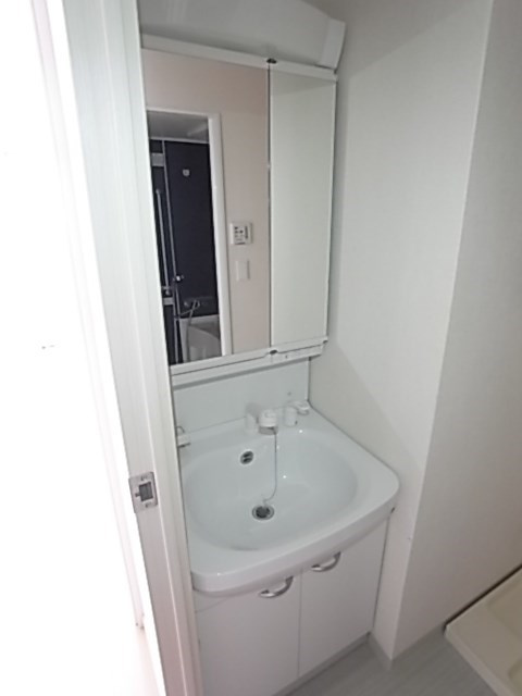 アドバンス三宮ステージアの洗面所