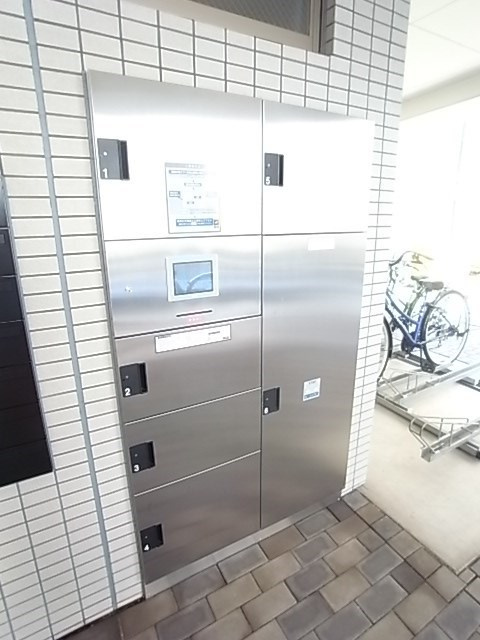 アドバンス三宮ステージアの外観