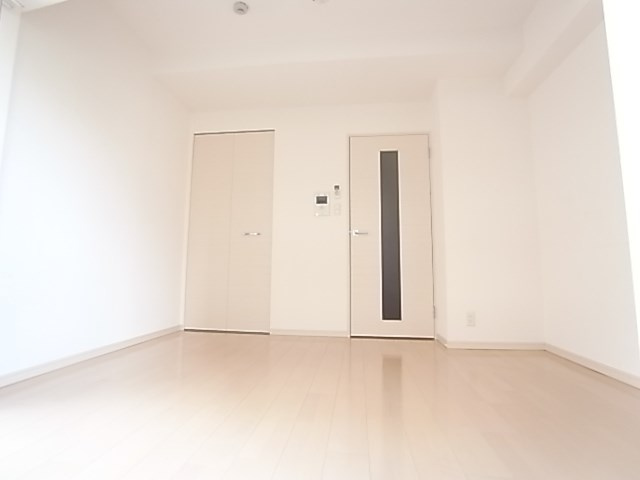 アドバンス三宮ステージアの居間・リビング