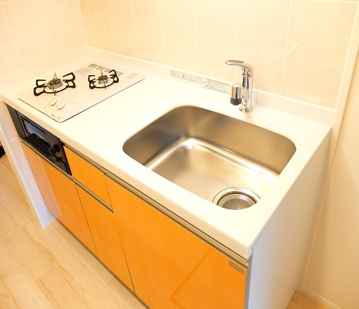 フロール ・ デ ・ セレッソ　Ⅱのキッチン|２口コンロがついて料理のしやすいキッチンです◇