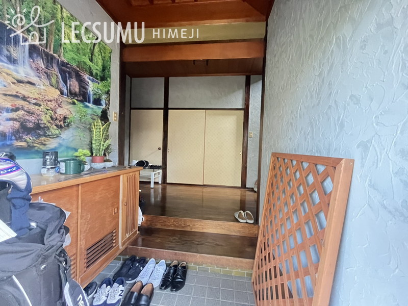 姫路市辻井８丁目/中古戸建の玄関