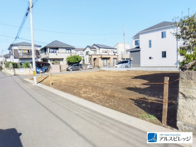 建築条件付き売地／三芳町北永井　全２区画の前面道路含む現地写真
