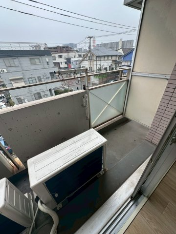 【バルコニー】