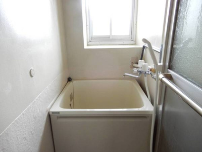 【浴室】 | ビレッジハウス沢野本2号棟 | ビレッジハウスの同一物件・同一タイプの間取りの写真です