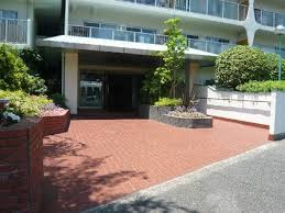 千里山スカイハイツの玄関