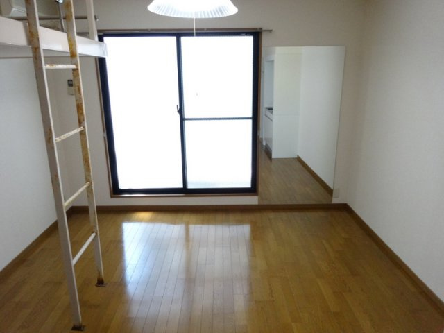 レナジア姫路ビルの居間・リビング