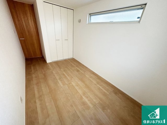 高石市千代田　新築一戸建ての外観|周辺は落ち着いた街並みの住宅地！子育てがしやすい住環境です！まだ未完成ですが、現地でしかわからない事もございます。是非一度ご覧ください。