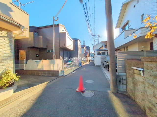 杉並区宮前2丁目 限定1棟の前面道路含む現地写真