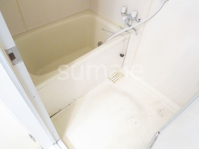 ライフ小島の浴室|追い焚き機能付バスルーム。