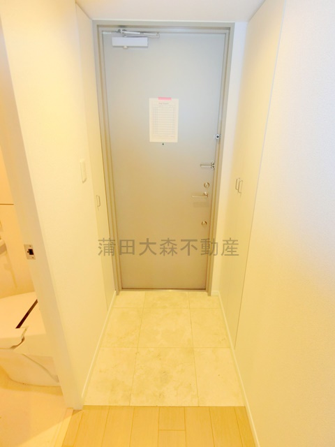 萩中イーストの玄関