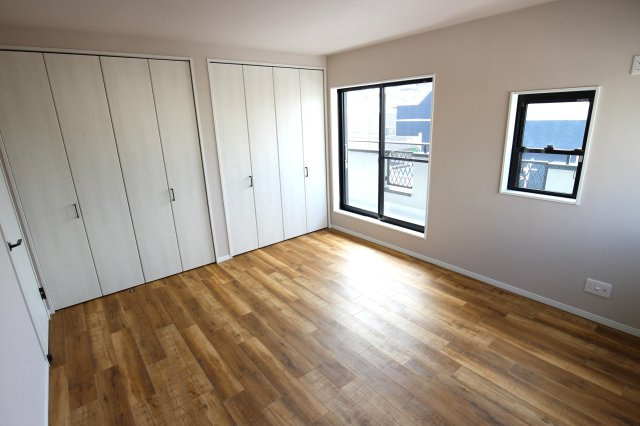 横浜市金沢区堀口　中古戸建の洋室