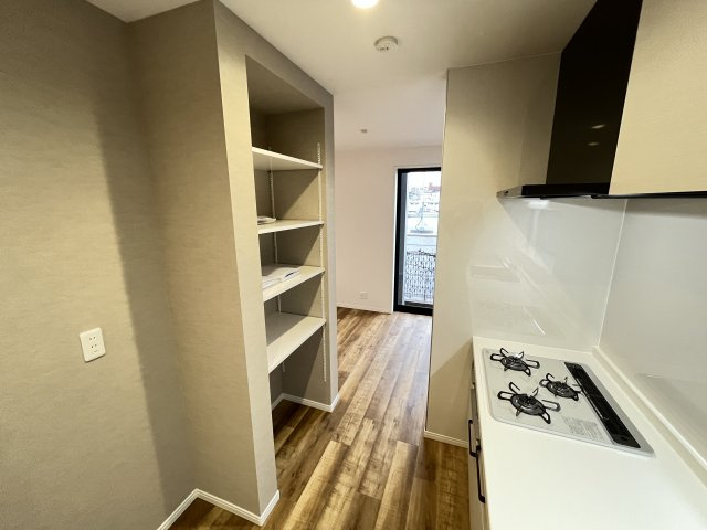 横浜市金沢区堀口　中古戸建の玄関