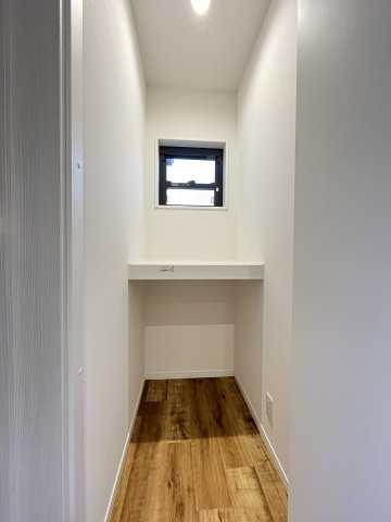 横浜市金沢区堀口　中古戸建の玄関