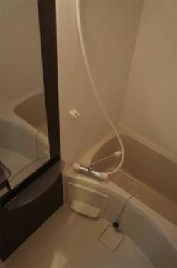 リブリ・グランハイム妙典の浴室