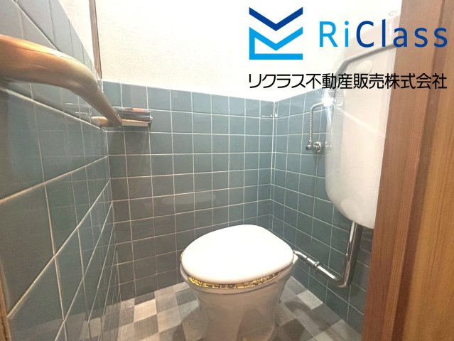 中古戸建　尼崎市食満6丁目5のトイレ|清潔感のあるトイレです