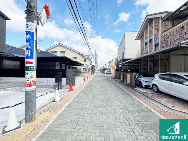 高石市千代田　新築一戸建ての前面道路含む現地写真|車通りの少ない前面道路！お子様がいらっしゃるご家族でも安心！