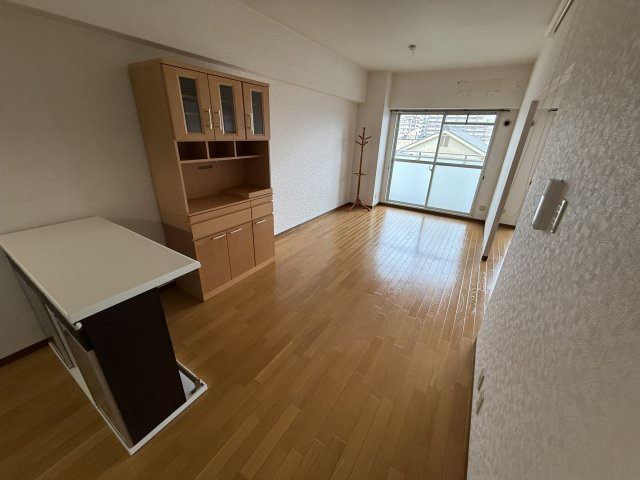 ファミール服部の居間・リビング