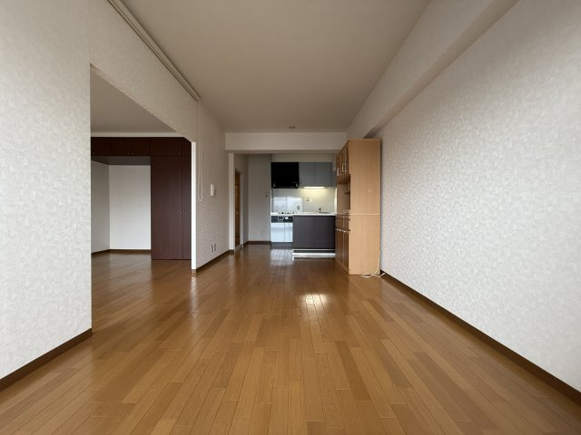 ファミール服部の居間・リビング