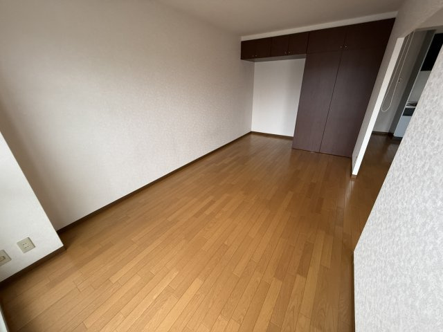 ファミール服部の居間・リビング