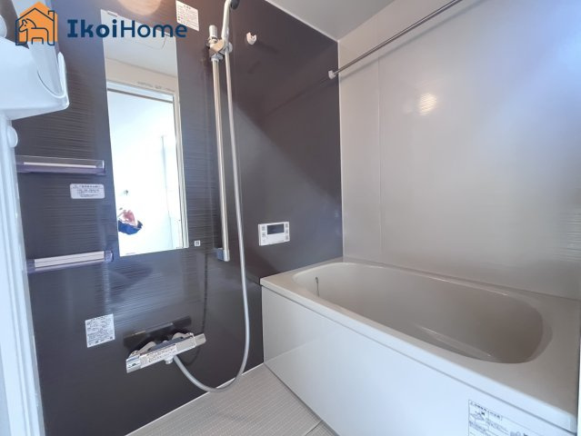 明石市山下町　中古戸建の浴室|【ホームページに現地動画掲載中】●年中無休：当日予約可●自動湯沸しなどがついたオートバス。