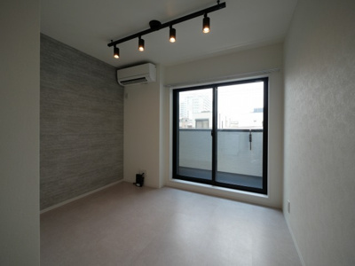 【洋室】 | S-MOVE緑橋Ⅱ | 広々とした洋室です