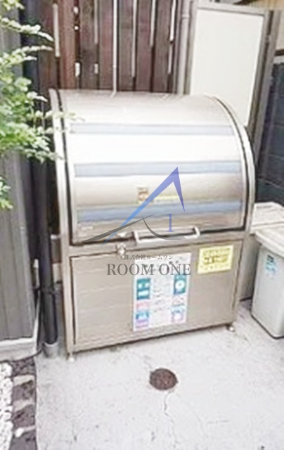 丘の上ハウスのその他共用部分|敷地内ごみ置き場です。