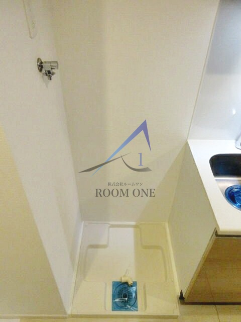 レーヴ・ド・クレエ綾瀬の設備|洗濯機置き場です。