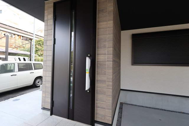 《仲介手数料無料》南区曲本４丁目5-20新築一戸建てKEIAI GRACEの玄関