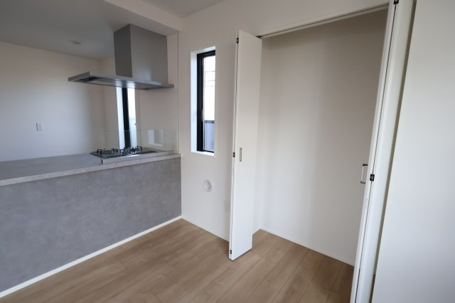 《仲介手数料無料》南区曲本４丁目5-20新築一戸建てKEIAI GRACEの収納