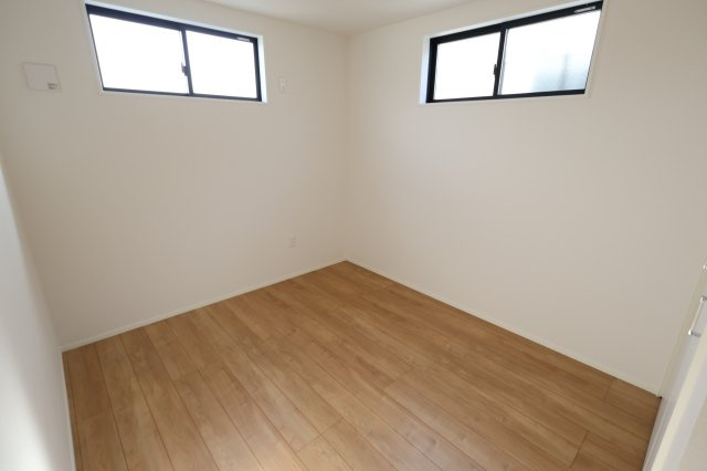 《仲介手数料無料》南区曲本４丁目5-20新築一戸建てKEIAI GRACEの洋室