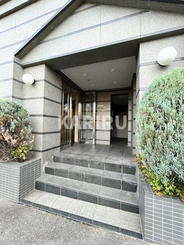 ヴィヴィッド京橋のエントランス